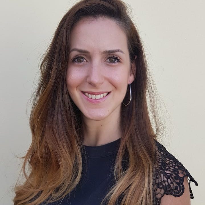 Dra. Thais Nebó Rossi